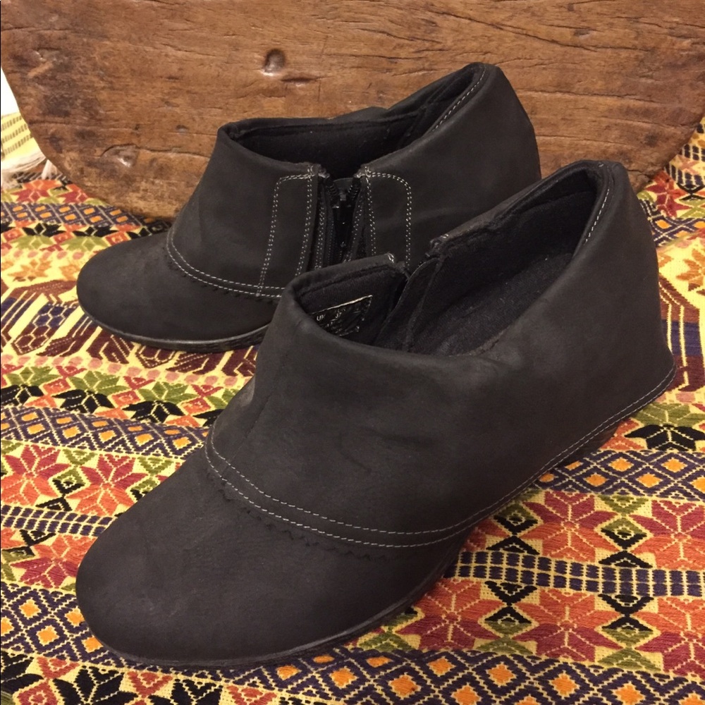 Dr.Scholl’s size 7 Booties